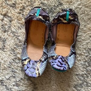 Women’s Tieks shoes size 7